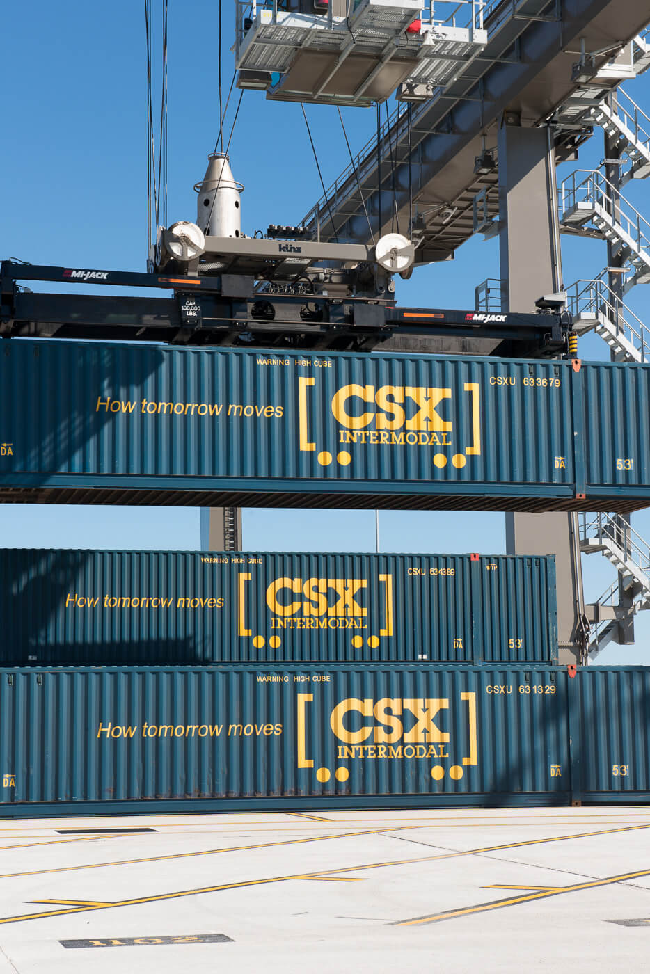 CSX shipping containers